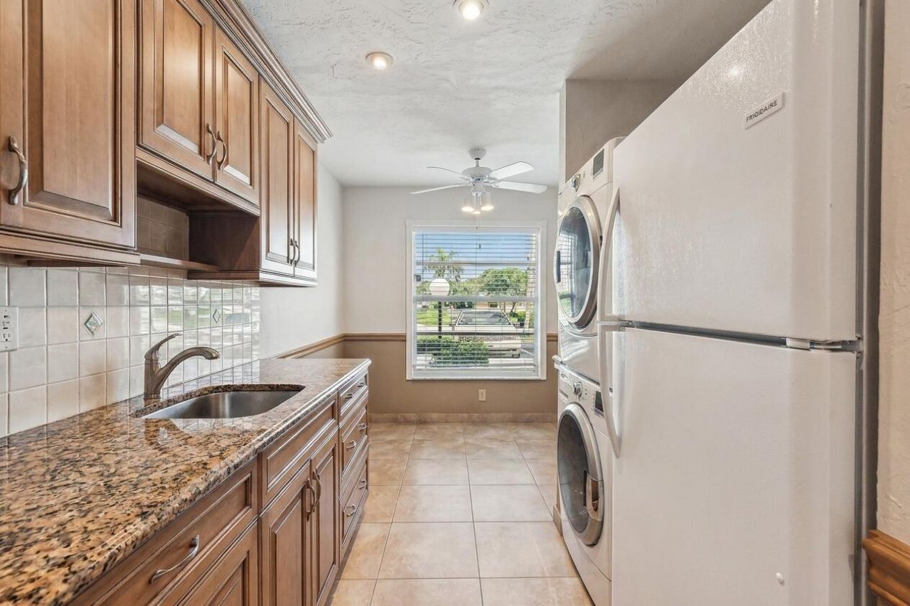 1051 Orange Terrace, Unit 103, Delray Beach, FL 33445 Photo