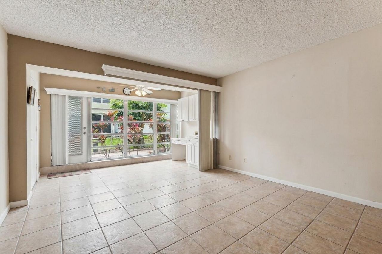 1051 Orange Terrace, Unit 103, Delray Beach, FL 33445 Photo