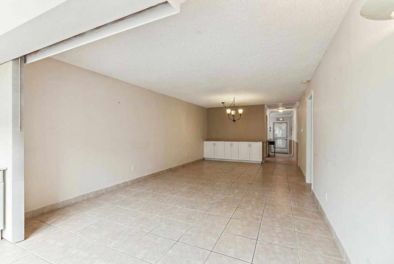 1051 Orange Terrace, Unit 103, Delray Beach, FL 33445 Photo
