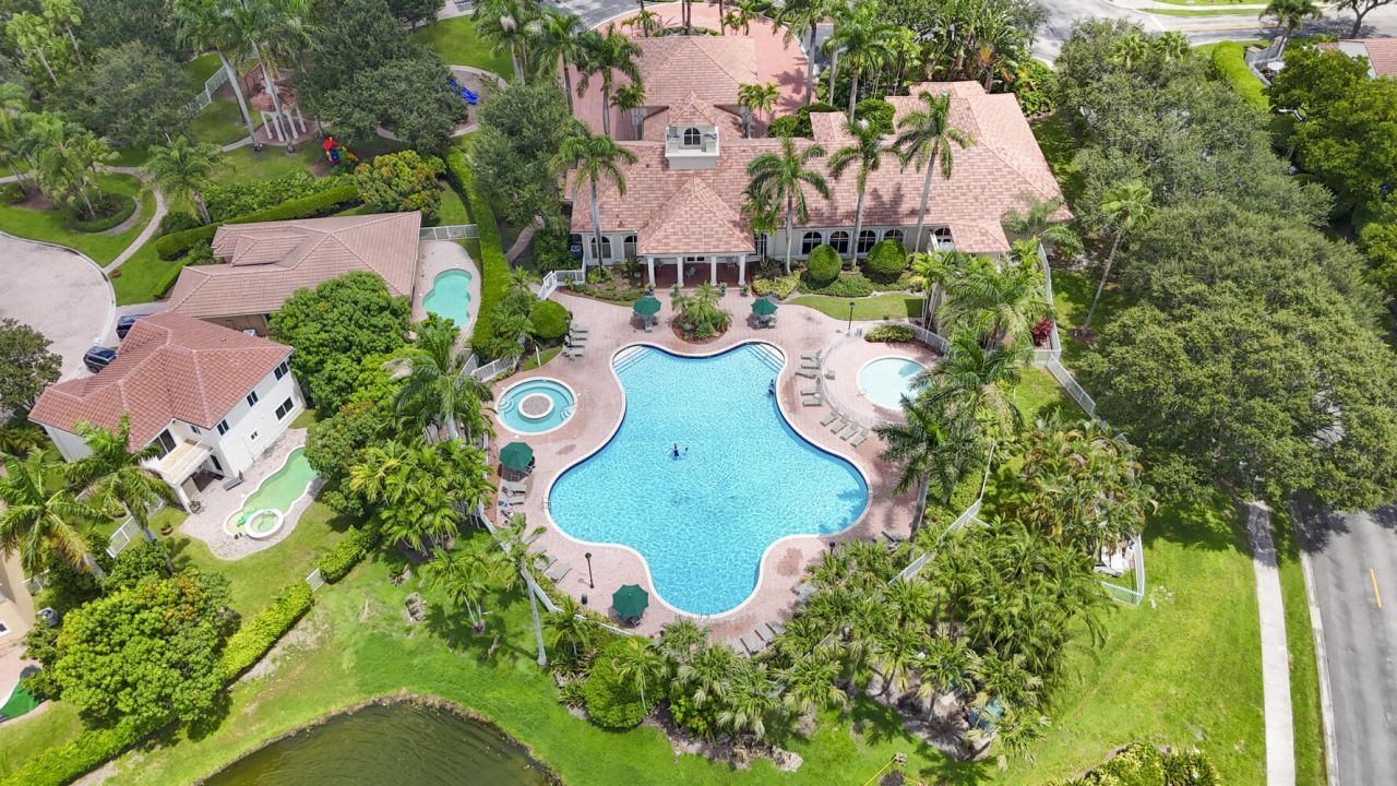 1753 NW 74th Way, Pembroke Pines, FL 33024 Photo