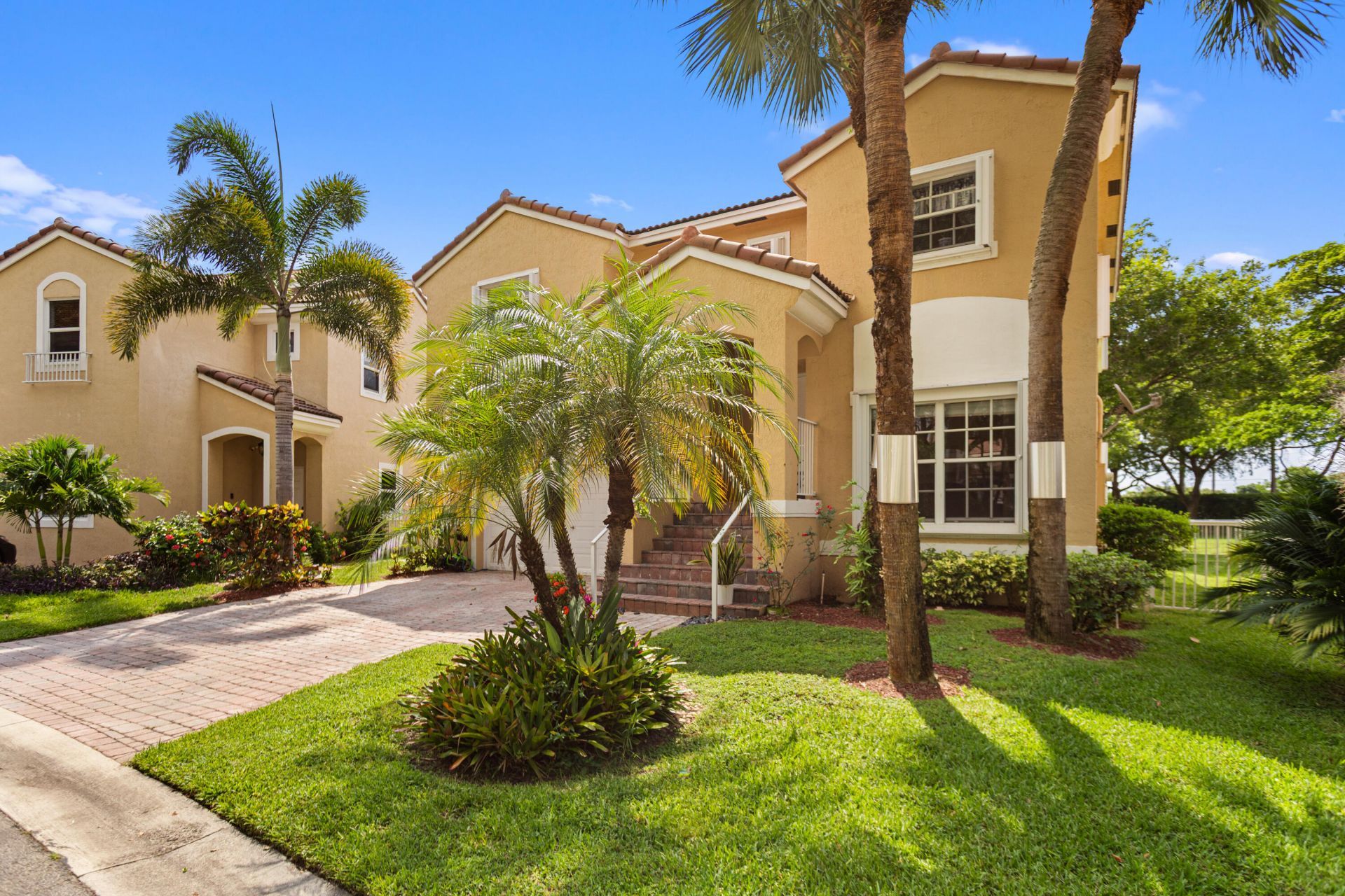 1753 NW 74th Way, Pembroke Pines, FL 33024 Photo