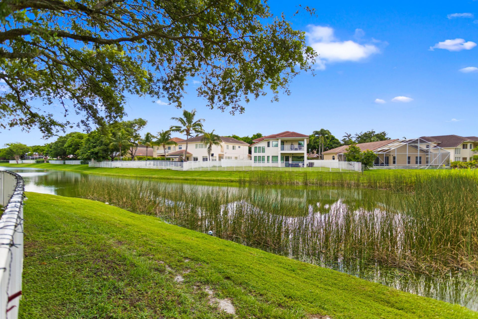 1753 NW 74th Way, Pembroke Pines, FL 33024 Photo