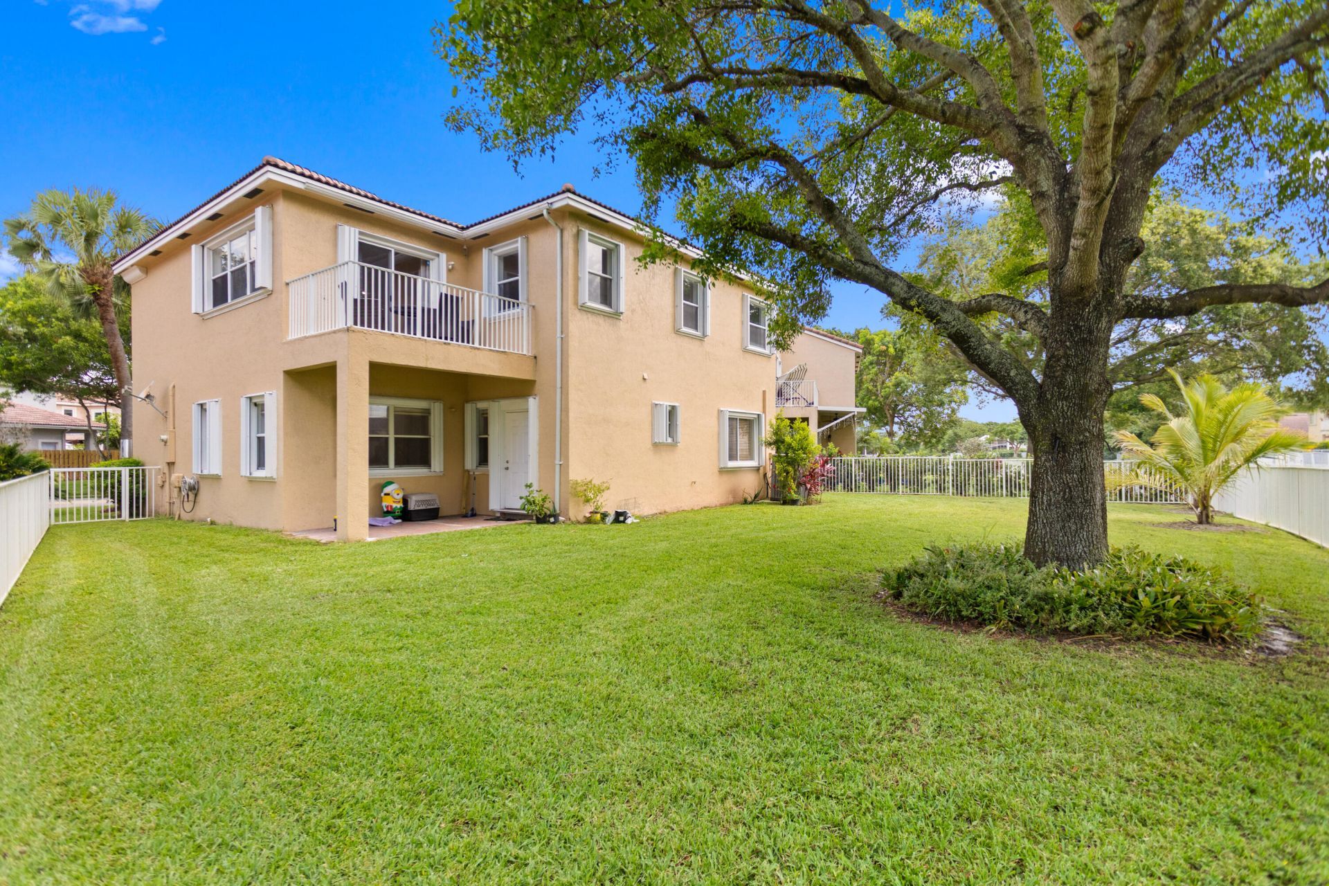 1753 NW 74th Way, Pembroke Pines, FL 33024 Photo