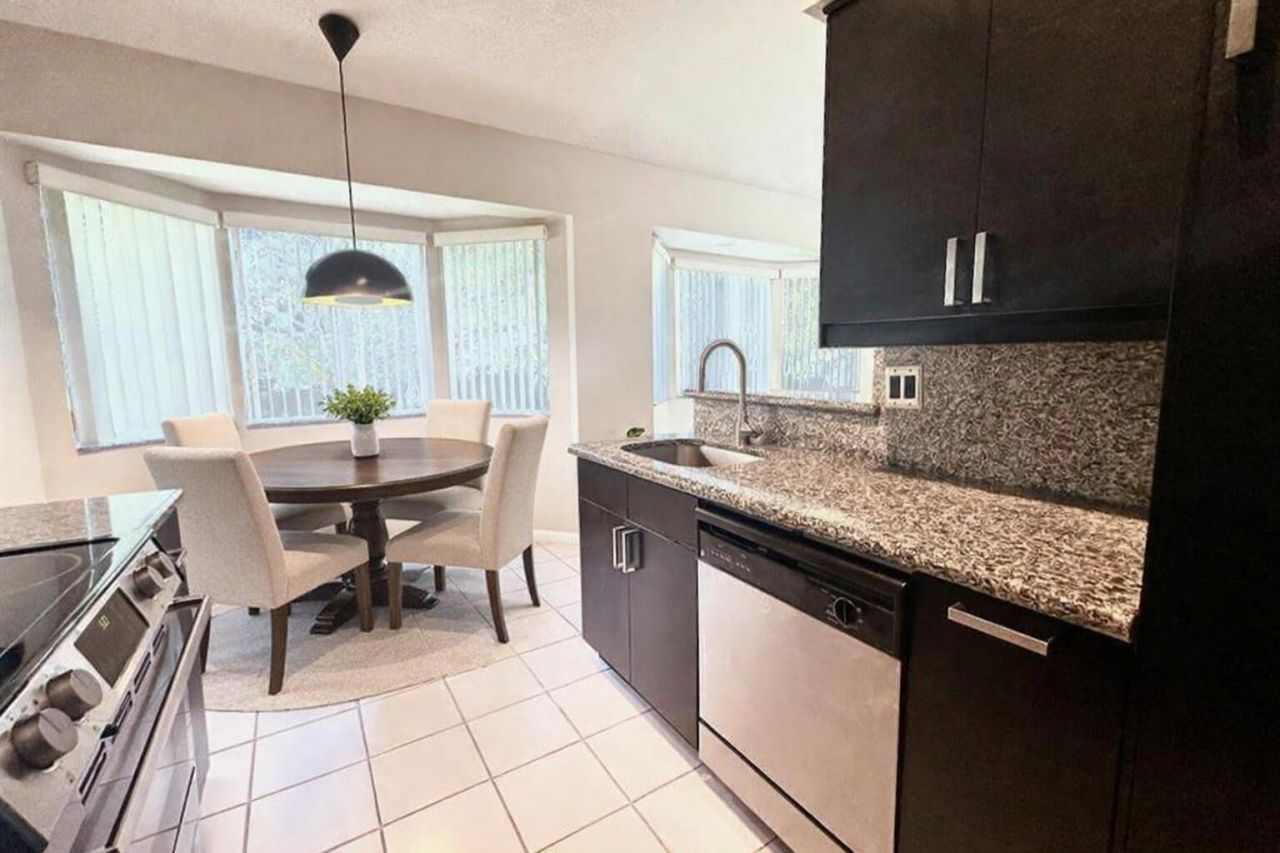 9202 NW 9th Court, Plantation, FL 33324 Photo