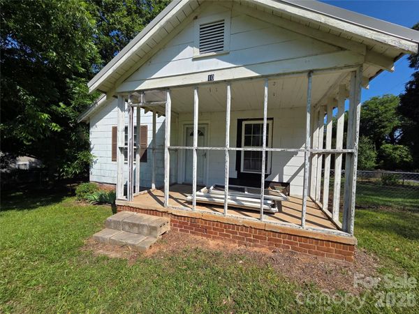 10 Wilson Avenue, Great Falls, SC 29055