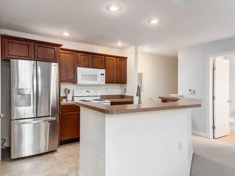 3973 Dinon Drive , Columbus, OH 43221 Photo 3