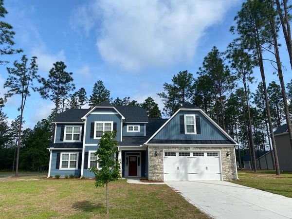 201 Thistleberry Drive , Aberdeen, NC 28315
