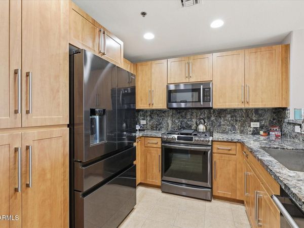17 W VERNON Avenue, Unit 514, Phoenix, AZ 85003