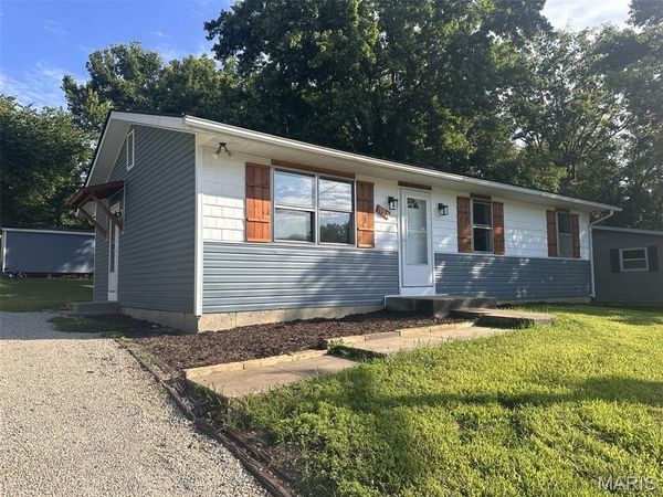 901 Morgan Street , New Haven, MO 63068