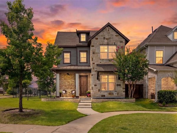 1820 Roundtree Circle W, Fort Worth, TX 76008