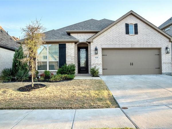 1525 Jocelyn Drive, Fort Worth, TX 76052