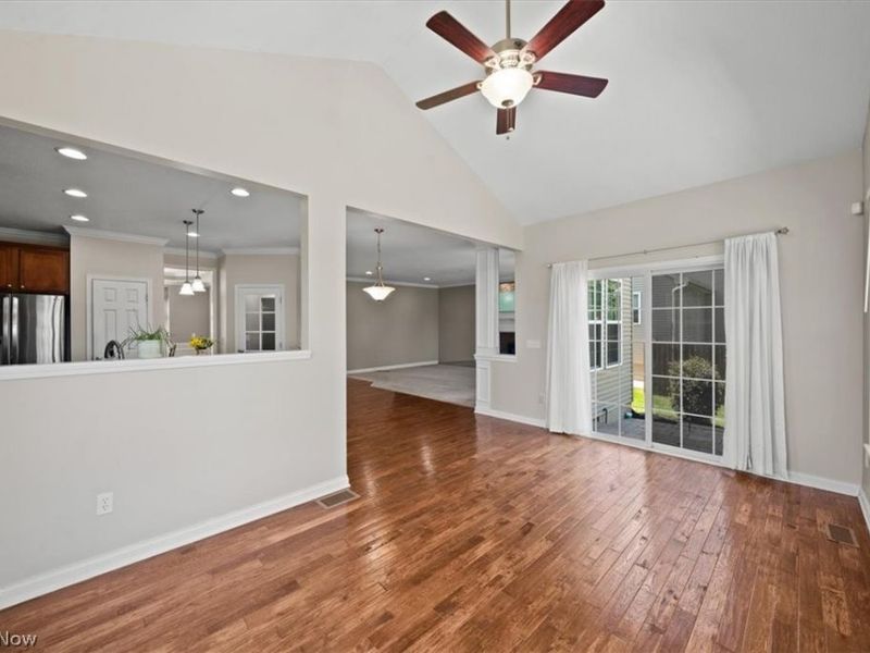 34592 Braemore Drive, North Ridgeville, OH 44039 Photo 20