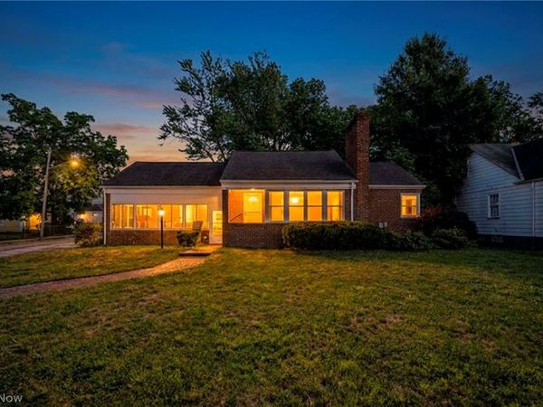 4735 lawrence Avenue , Garfield Heights, OH 44125