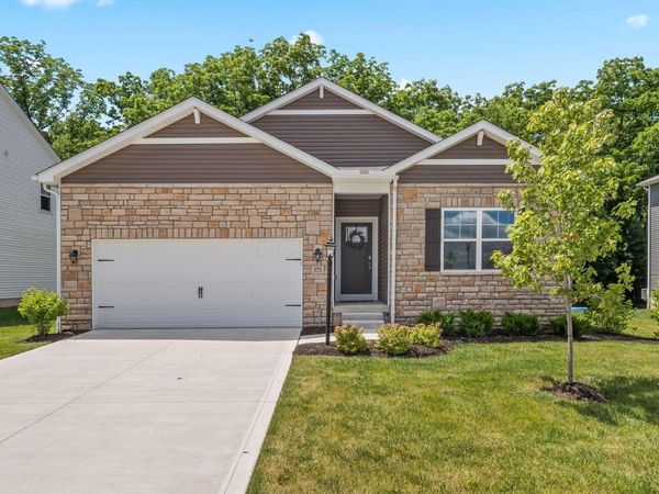 573 Penwell Drive , Delaware, OH 43015