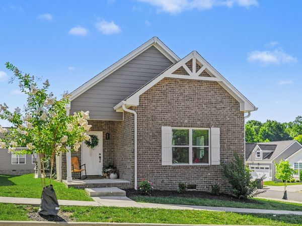 261 Franklin St , Pleasant View, TN 37146