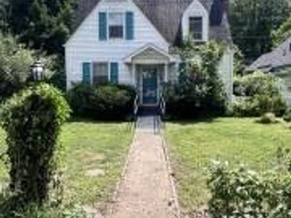 4303 Washington Avenue SE, Charleston, WV 25304