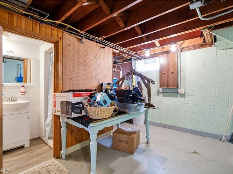 2212 Larchmont Drive, Wickliffe, OH 44092 Photo 19