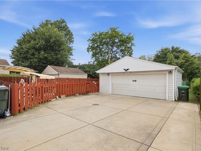 2212 Larchmont Drive, Wickliffe, OH 44092 Photo 28