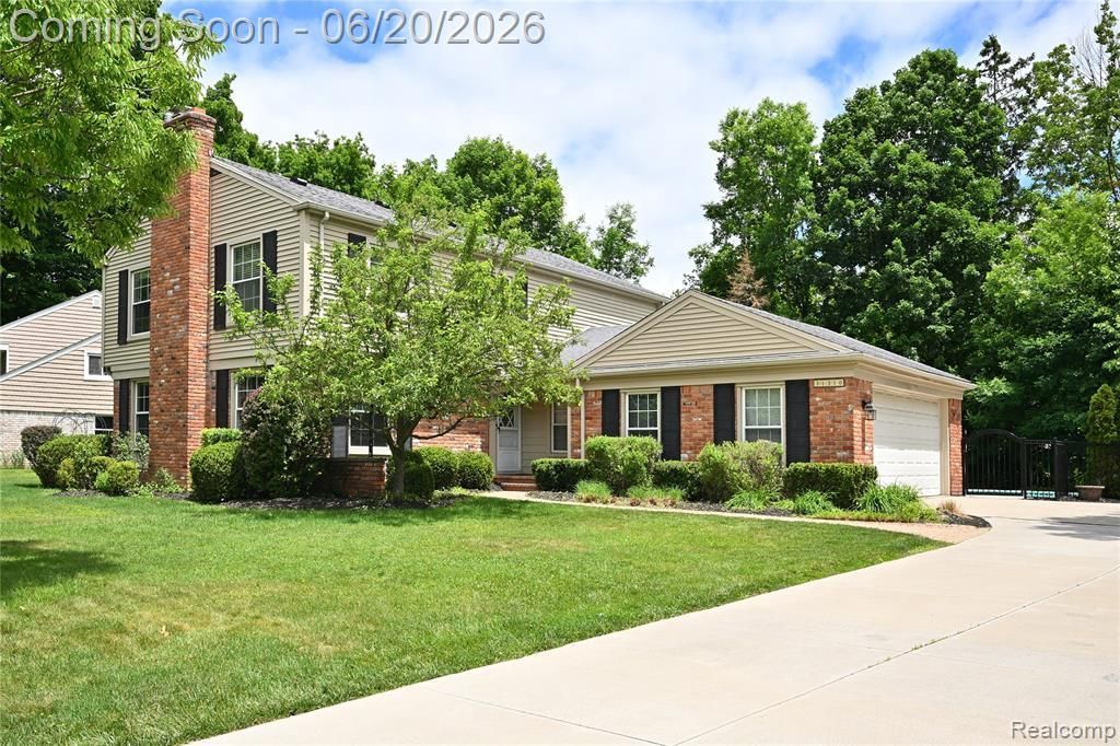 31310 Foxboro Way , Beverly Hills Vlg, MI 48025 Main Photo