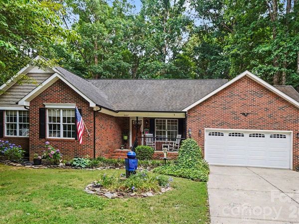 6007 Charlton Oaks Drive , Waxhaw, NC 28173