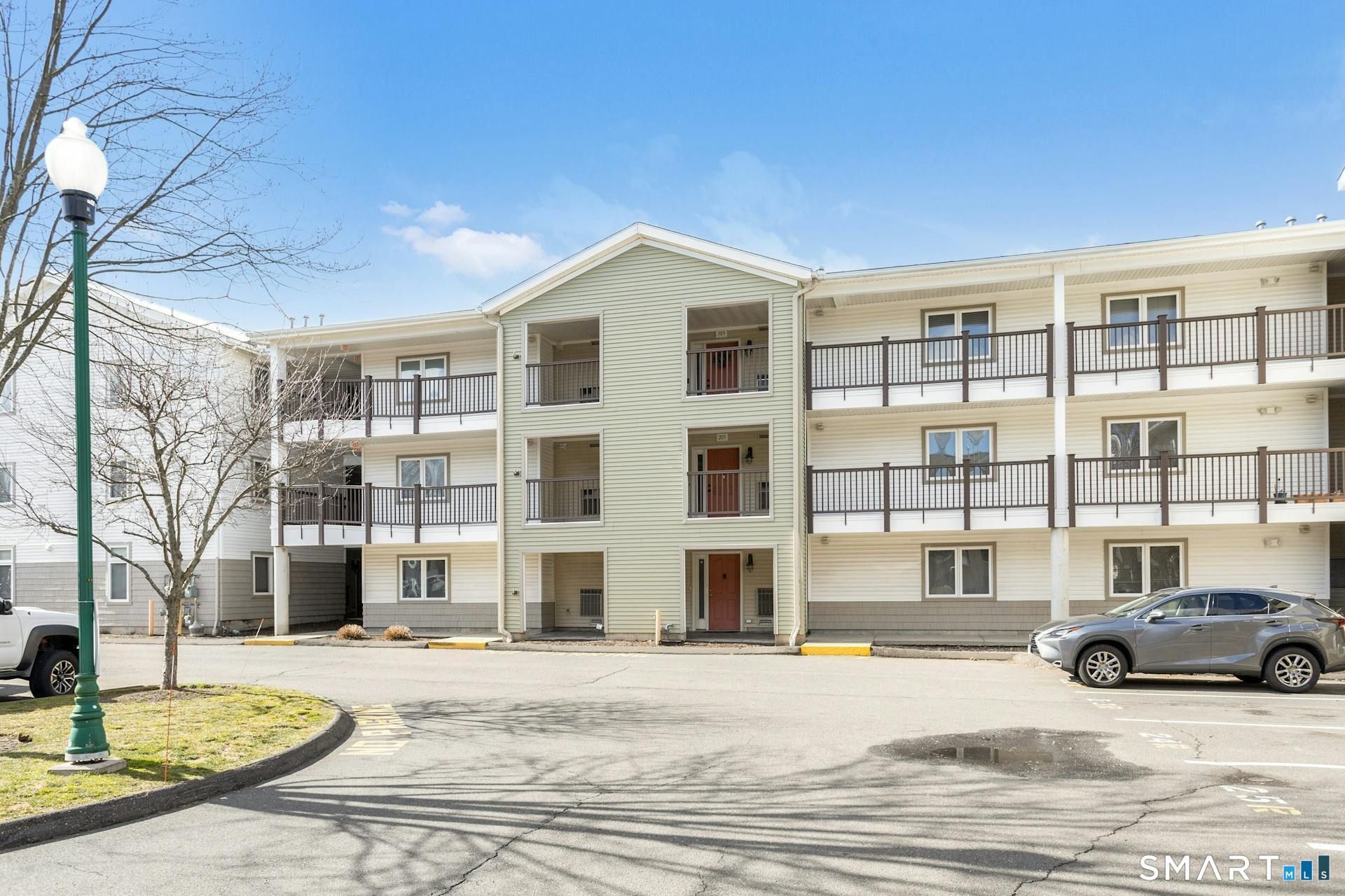 3250 Fairfield, Unit 300, Bridgeport, CT 06605 Main Photo