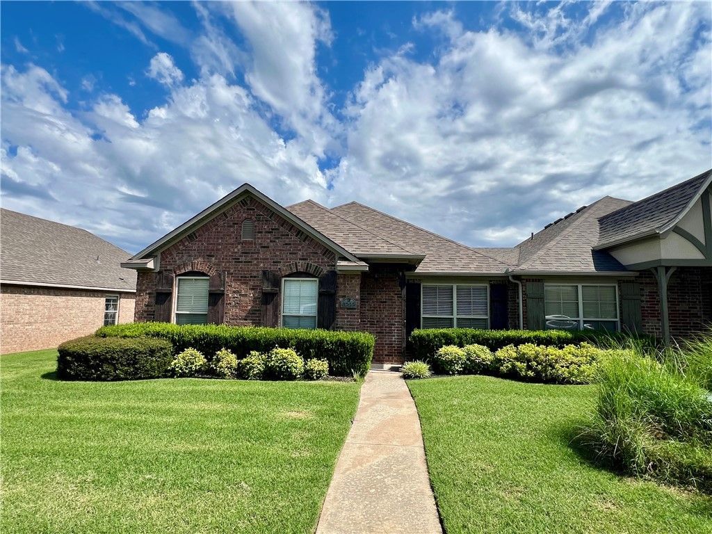 3202 Stoneway Avenue, Bentonville, AR 72712 Main Photo