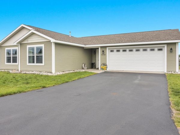 3664 Tanager Drive, Traverse City, MI 49685