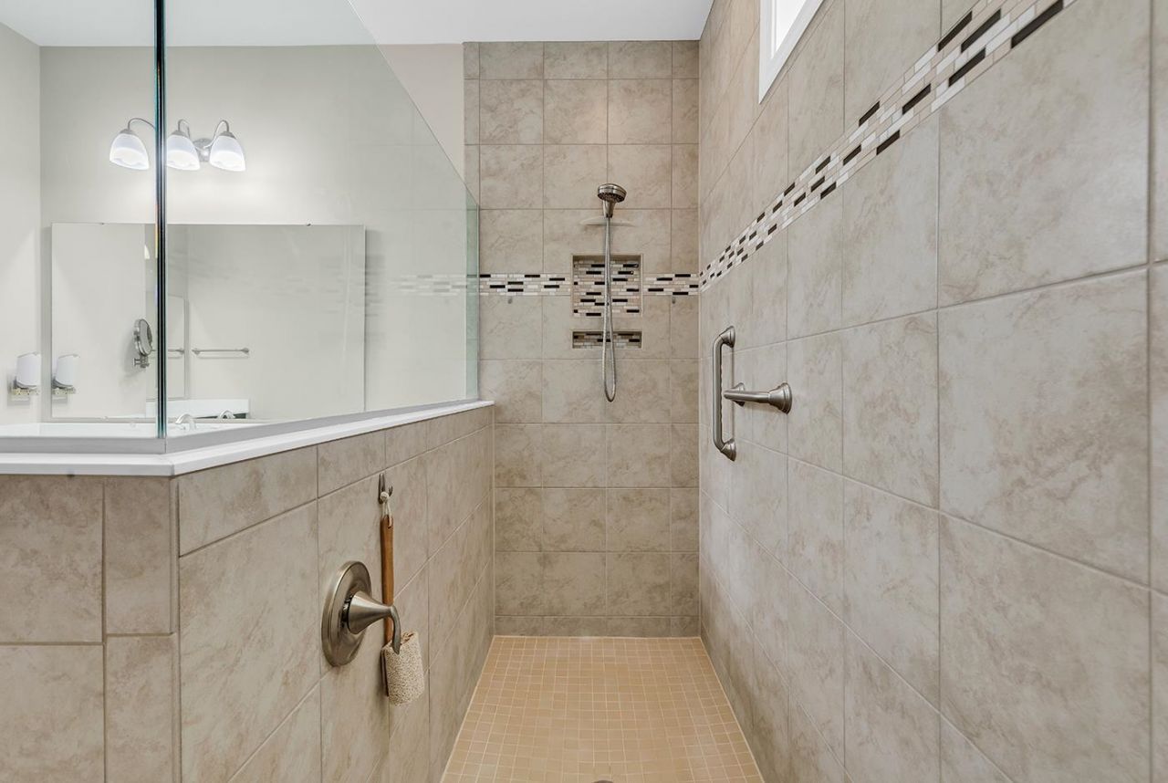 64 Black Pearl Court Photo 50