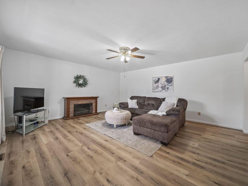 430 Eaton Street, London, OH 43140 Photo 6