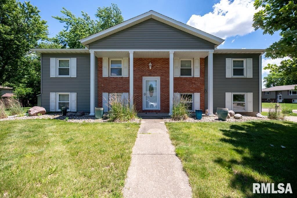 100 Juniper Lane, East Peoria, IL 61611 Main Photo