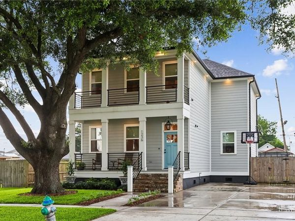 1236 PERRIN Drive , Arabi, LA 70032
