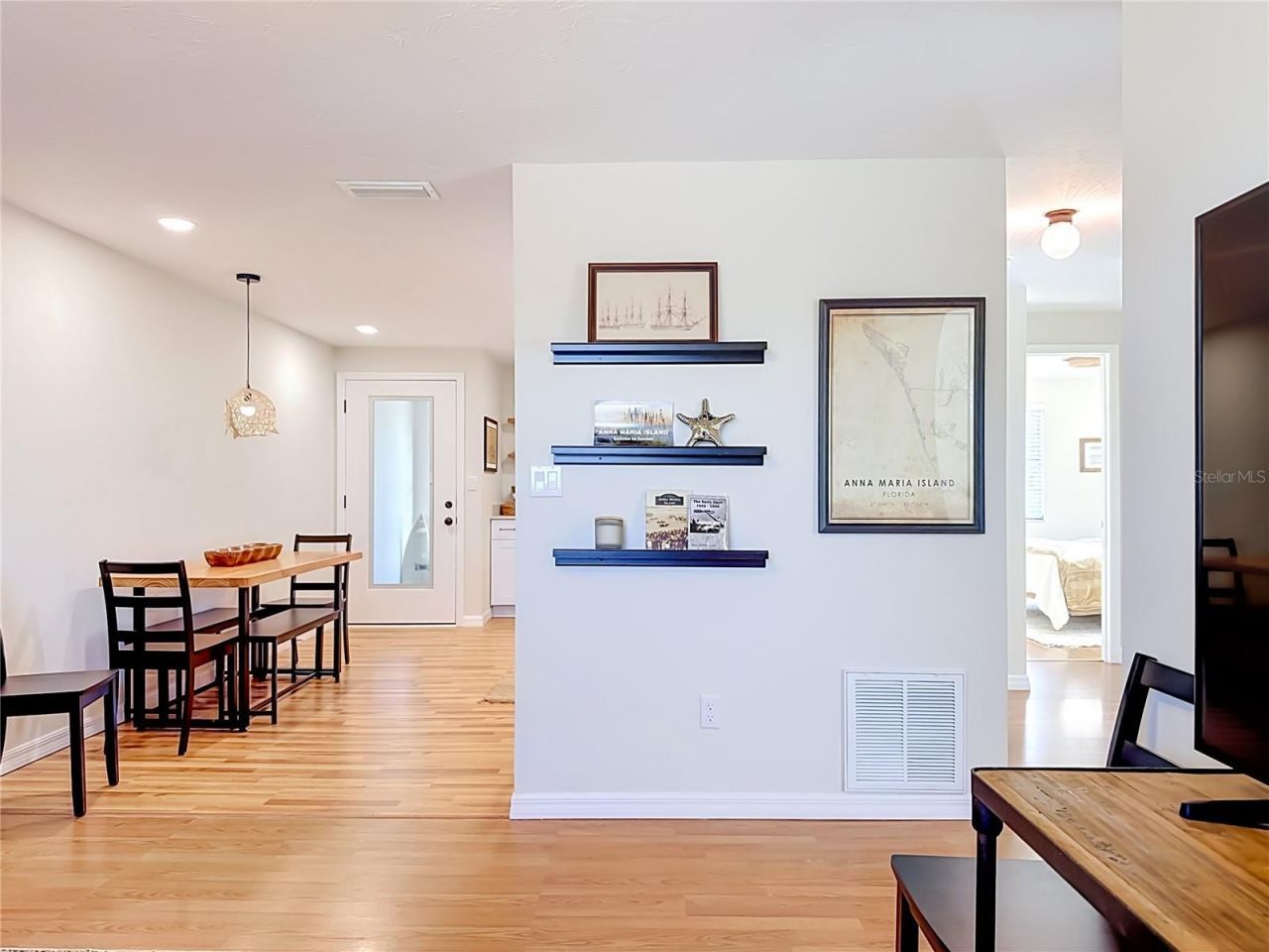 202 Peacock Lane, Unit B, Holmes Beach, FL 34217 Photo