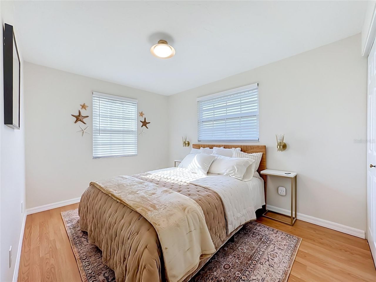 202 Peacock Lane, Unit B, Holmes Beach, FL 34217 Photo