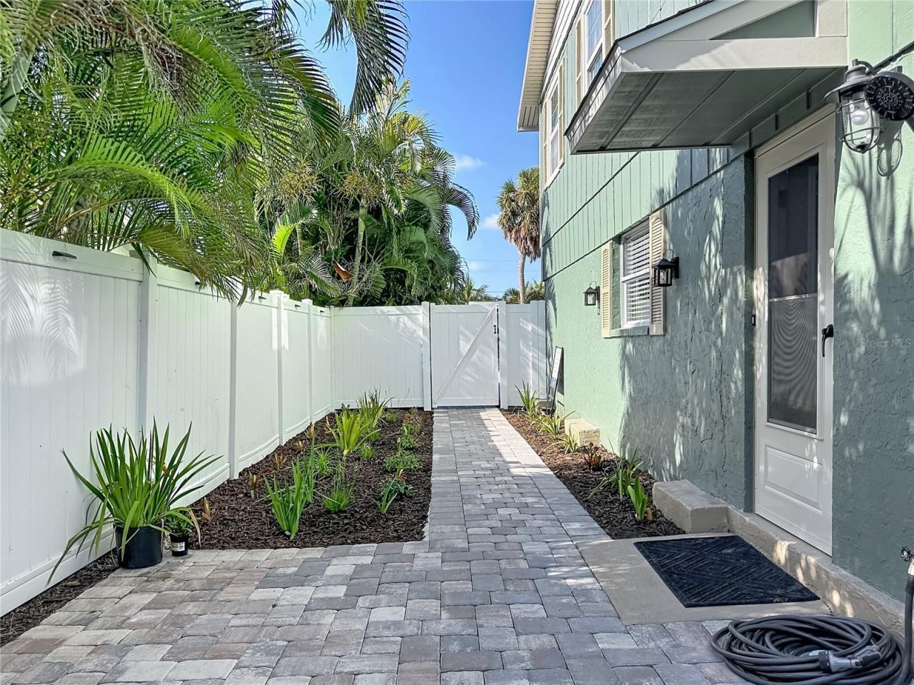 202 Peacock Lane, Unit B, Holmes Beach, FL 34217 Photo