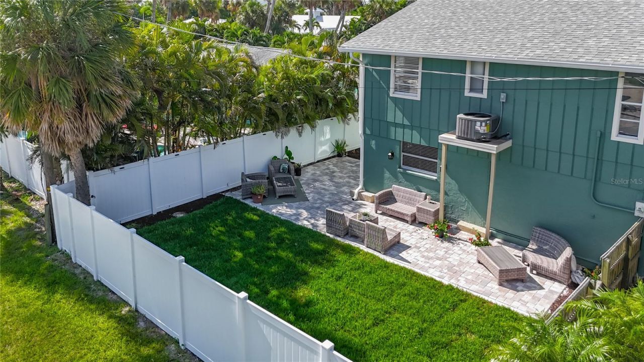 202 Peacock Lane, Unit B, Holmes Beach, FL 34217 Photo