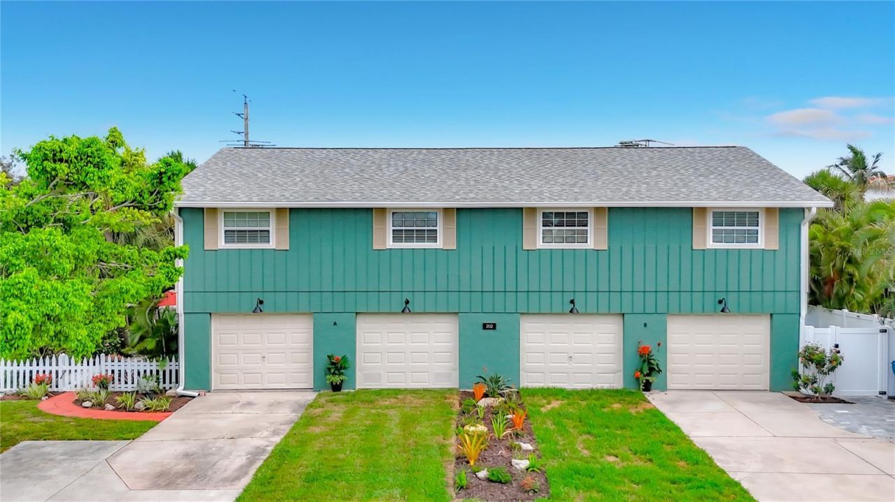 202 Peacock Lane, Unit B, Holmes Beach, FL 34217 Photo