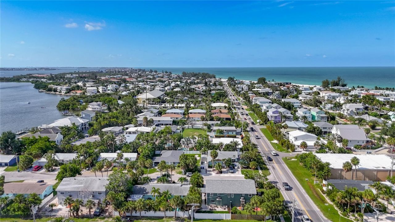 202 Peacock Lane, Unit B, Holmes Beach, FL 34217 Photo