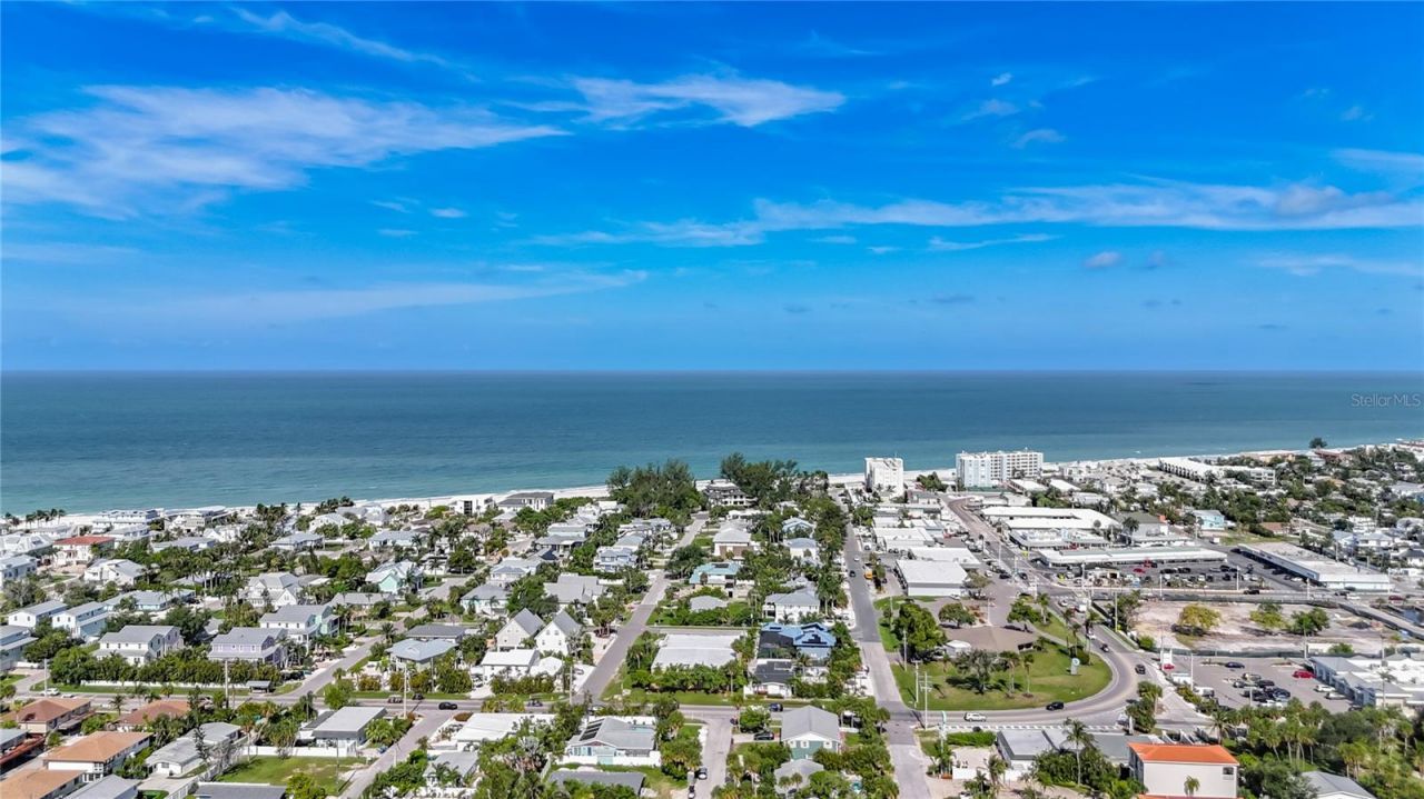 202 Peacock Lane, Unit B, Holmes Beach, FL 34217 Photo