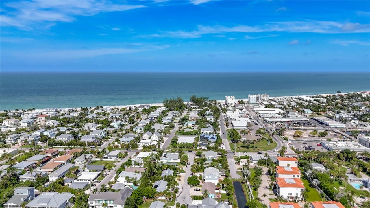 202 Peacock Lane, Unit B, Holmes Beach, FL 34217 Photo