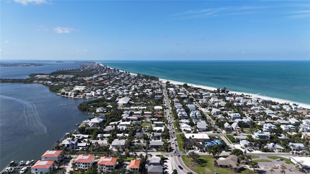 202 Peacock Lane, Unit B, Holmes Beach, FL 34217 Photo