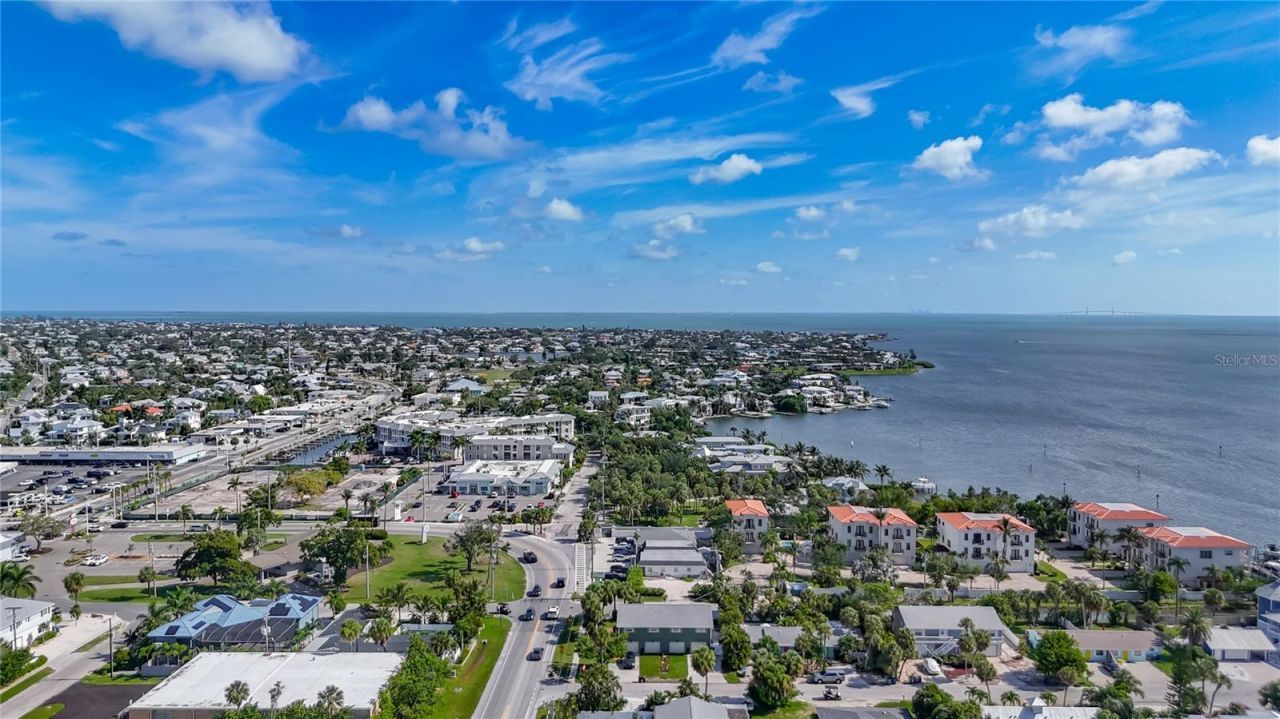 202 Peacock Lane, Unit B, Holmes Beach, FL 34217 Photo