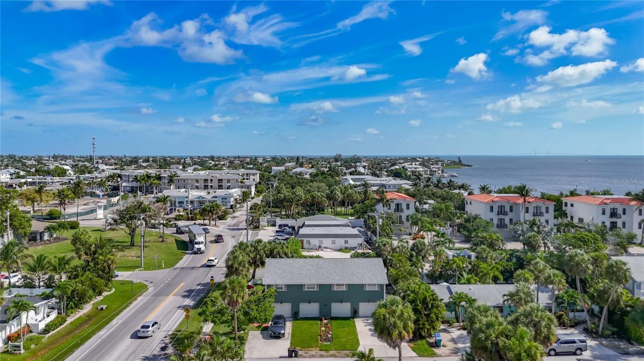 202 Peacock Lane, Unit B, Holmes Beach, FL 34217 Photo