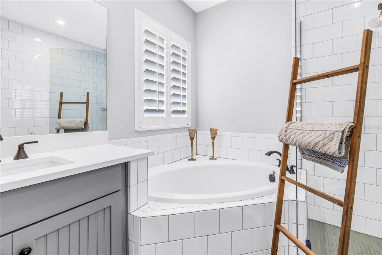 10108 Corriente Court, Palmetto, FL 34221 Photo