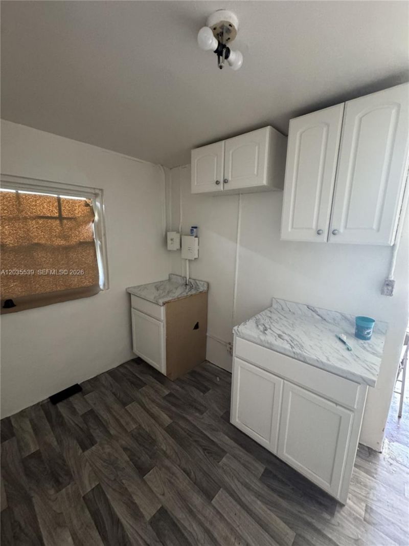 2125 W 5th Ave, Hialeah, FL 33010 Photo