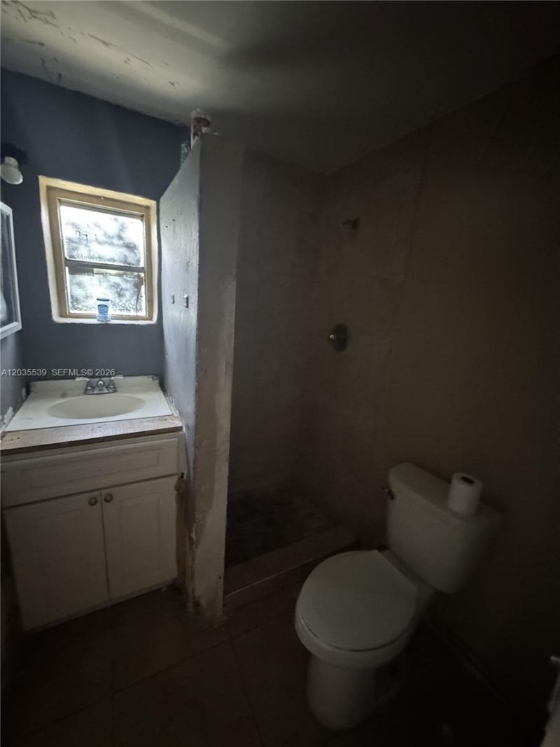 2125 W 5th Ave, Hialeah, FL 33010 Photo