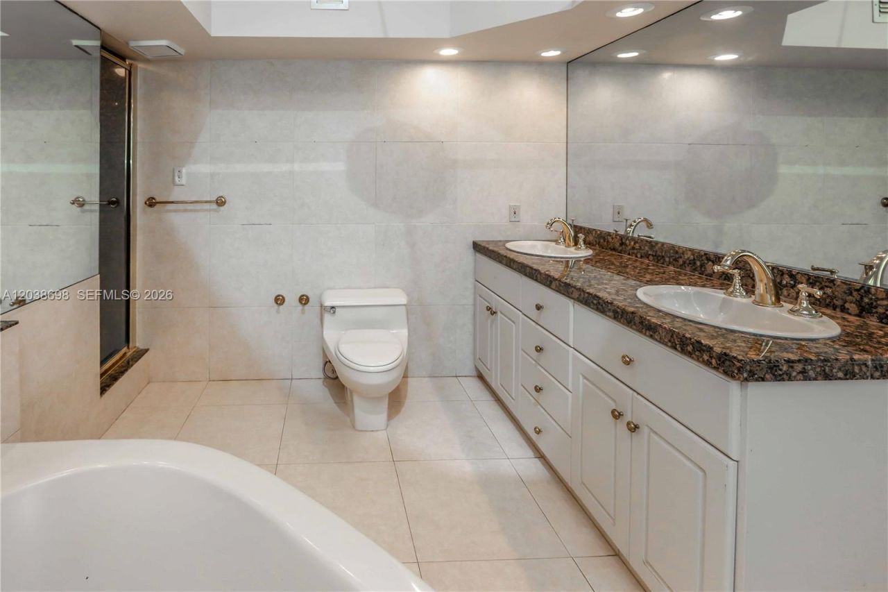 1251 Buchanan St, Hollywood, FL 33019 Photo