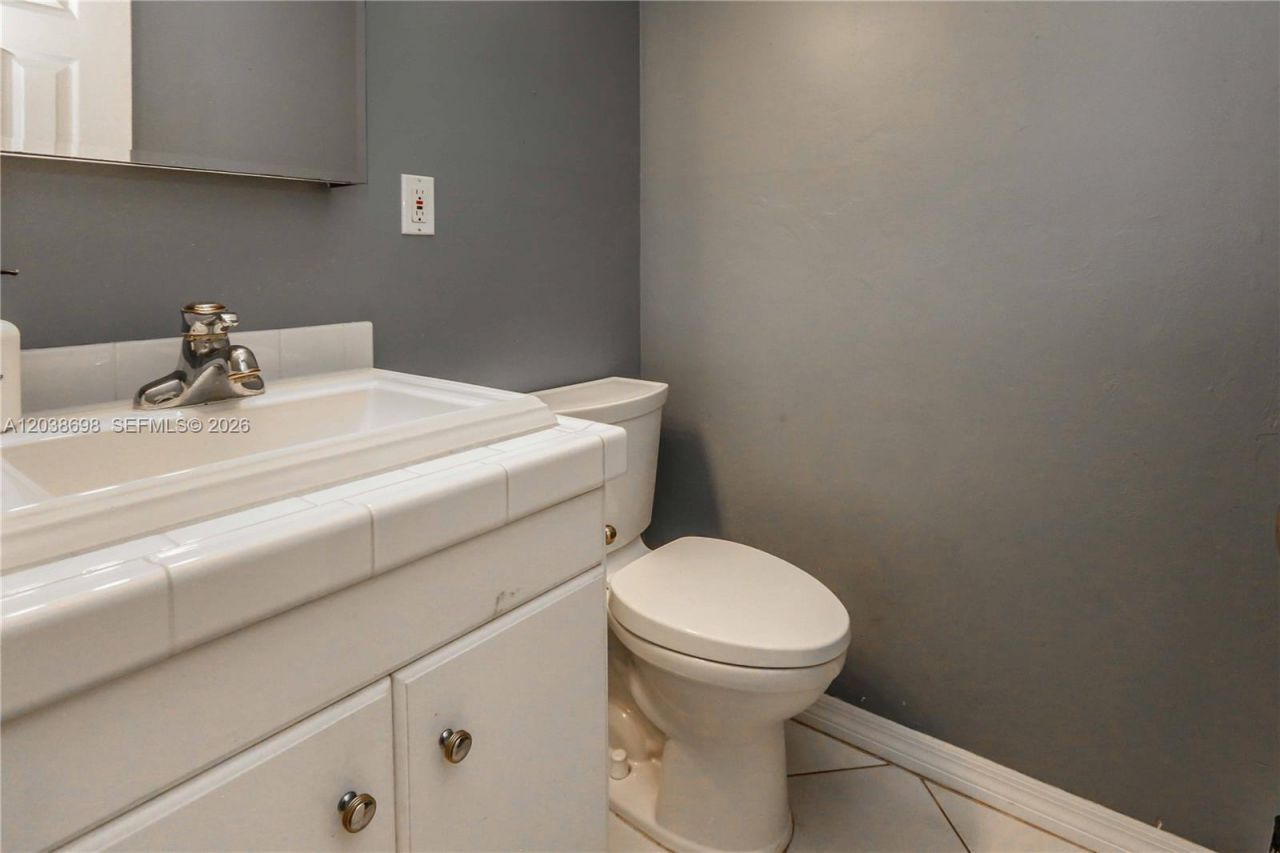 1251 Buchanan St, Hollywood, FL 33019 Photo