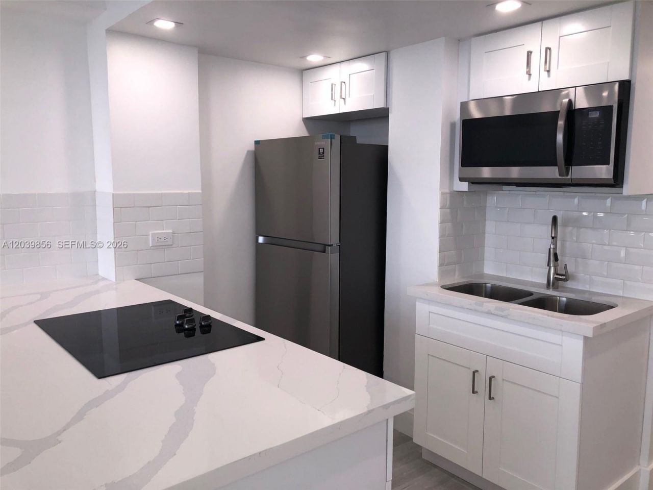 905 Brickell Bay Dr , Unit 2029, Miami, FL 33131 Photo