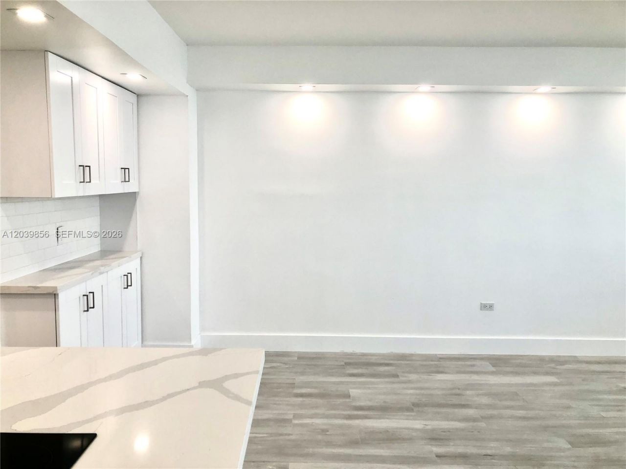 905 Brickell Bay Dr , Unit 2029, Miami, FL 33131 Photo