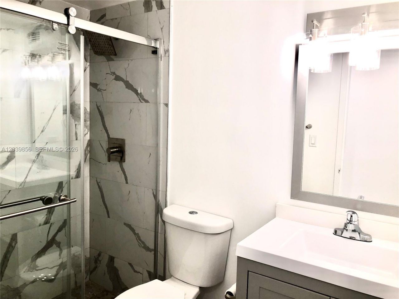 905 Brickell Bay Dr , Unit 2029, Miami, FL 33131 Photo